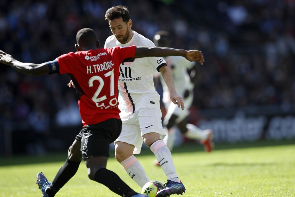  里尔爆冷门逼平巴黎，法甲领头羊遭遇赛季首平