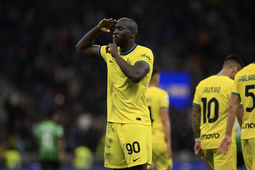 奇异果体育- 尼斯边锋伤愈复出即建功，一记世界波锁定胜局  